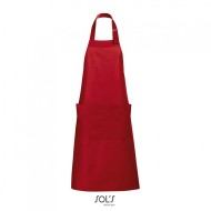 Μακριά ποδιά ολόσωμη με τσέπες ρυθμιζόμενη στο λαιμό με μεταλλική αγκράφα σε κόκκινο χρώμα Μακριά ποδιά ολόσωμη με τσέπες ρυθμιζόμενη στο λαιμό με μεταλλική αγκράφα σε κόκκινο χρώμα