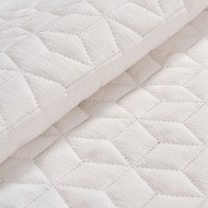 Κουβερλί υπέρδιπλο Rhombus σε χρώμα κρεμ διαστάσεων 230x260cm