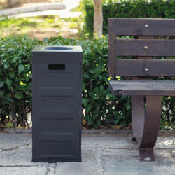 Κάδος απορριμμάτων χωρητικότητας 70lt με άνοιγμα στο καπάκι CUBO Ν.1070 σε μαύρο χρώμα