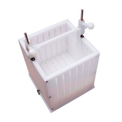 Σουβλακομηχανή χειρός με δυνατότητα παραγωγής 70 πλακέ τεμάχια των 120gr κατασκευή από πολυαιθυλένιο Σουβλακομηχανή χειρός με δυνατότητα παραγωγής 70 πλακέ τεμάχια των 120gr κατασκευή από πολυαιθυλένιο