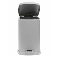 Κάδος κουζίνας με πεντάλ Secret χωρητικότητας 30lt σε χρώμα λευκό διαστάσεων 27,5x42,5x64,9cm Κάδος κουζίνας με πεντάλ Secret χωρητικότητας 30lt σε χρώμα λευκό διαστάσεων 27,5x42,5x64,9cm