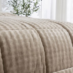 Κουβερτοπάπλωμα ημίδιπλο Art 12510 διαστάσεων 180x240cm σε χρώμα μπεζ