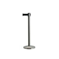 Διαχωριστικό κολωνάκι δαπέδου inox Ø32x92,5hcm με μαύρη ταινία 2 μέτρων Διαχωριστικό κολωνάκι δαπέδου inox Ø32x92,5hcm με μαύρη ταινία 2 μέτρων