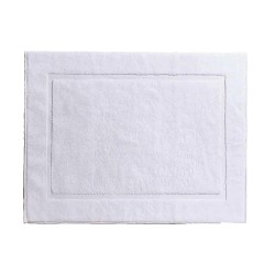 Πατάκι μπάνιου ξενοδοχείου 100% cotton σε λευκό χρώμα διαστάσεων 50x70cm Πατάκι μπάνιου ξενοδοχείου 100% cotton σε λευκό χρώμα διαστάσεων 50x70cm