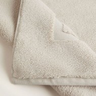 Πατάκι μπάνιου ξενοδοχείου 100% cotton σε μπεζ χρώμα διαστάσεων 50x70cm Πατάκι μπάνιου ξενοδοχείου 100% cotton σε μπεζ χρώμα διαστάσεων 50x70cm