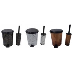 Σετ μπάνιου αποτελούμενο από πλαστικό πεντάλ 7 λίτρων και βούρτσα σε 3 σχέδια Σετ μπάνιου αποτελούμενο από πλαστικό πεντάλ 7 λίτρων και βούρτσα σε 3 σχέδια