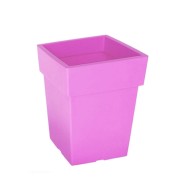 Γλάστρα τετράγωνη χωρητικότητας 2,5lt διαστάσεων 15x15x18cm VIOMES Linea 570 σε χρώμα μωβ