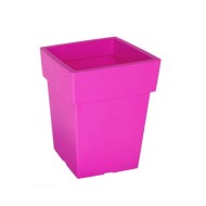 Γλάστρα τετράγωνη χωρητικότητας 2,5lt διαστάσεων 15x15x18cm VIOMES Linea 570 σε χρώμα τριανταφυλλί Γλάστρα τετράγωνη χωρητικότητας 2,5lt διαστάσεων 15x15x18cm VIOMES Linea 570 σε χρώμα τριανταφυλλί