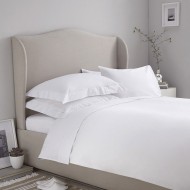 Σεντόνι διπλό "Percal" 160 κλωστών σύνθεση 50% βαμβάκι - 50% πολυεστέρας σε λευκό χρώμα διαστάσεων 240x270cm Σεντόνι διπλό "Percal" 160 κλωστών σύνθεση 50% βαμβάκι - 50% πολυεστέρας σε λευκό χρώμα διαστάσεων 240x270cm