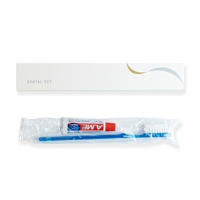 Σετ οδοντόβουρτσας & οδοντόκρεμας διατίθεται σε πολυτελή συσκευασία χρώματος λευκό