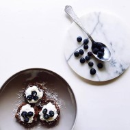 Κουτάλι φαγητού σειρά Samba CΒΤ της HERDMAR Inox Stainless Steel 18/10 με σκαλιστή λαβή και κλασικό ύφος σχεδιασμού 20.2x2.2