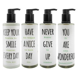 Κρέμα σώματος ELOTE σε μπουκάλι 300ml με άρωμα πράσινου τσαγιού και χωρίς χρωστικές ουσίες