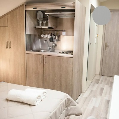 Πολυκουζίνα mini kitchen 105cm απόχρωση γκρι για ξενώνες, γραφεία & φοιτητικά studio Πολυκουζίνα mini kitchen 105cm απόχρωση γκρι για ξενώνες, γραφεία & φοιτητικά studio