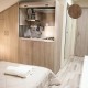Πολυκουζίνα mini kitchen 105cm απόχρωση καρυδιάς για ξενώνες, γραφεία & φοιτητικά studio