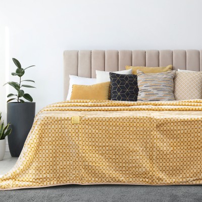 Κουβέρτα μονόχρωμη μονή Art 11000 σε χρώμα κίτρινο διαστάσεων 160x220cm