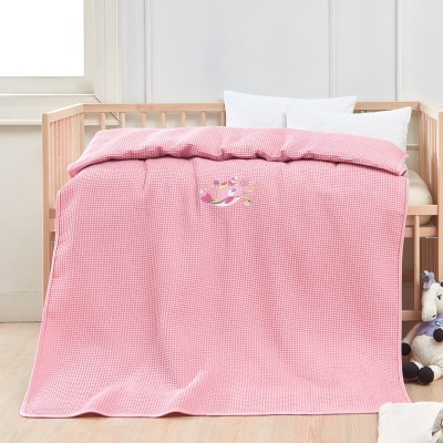 Κουβέρτα πικέ με κέντημα Art 5301 διαστάσεων 100X150cm σε ροζ χρώμα