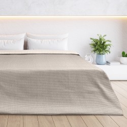Κουβέρτα υπέρδιπλη διπλής όψεως Matelasse διαστάσεων 230x270cm στο χρώμα της άμμου Κουβέρτα υπέρδιπλη διπλής όψεως Matelasse διαστάσεων 230x270cm στο χρώμα της άμμου